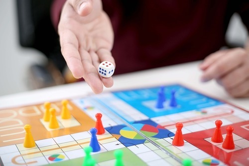 Spelletjes Doen: Meer Dan Een Gezellig Tijdverdrijf
